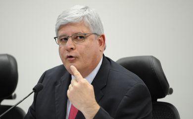 O procurador-geral da República, Rodrigo Janot, durante debate dos candidatos ao cargo de procurador-geral da República, promovido pela ANPT, AMPDFT e ANMPM  (Antonio Cruz/Agência Brasil)
