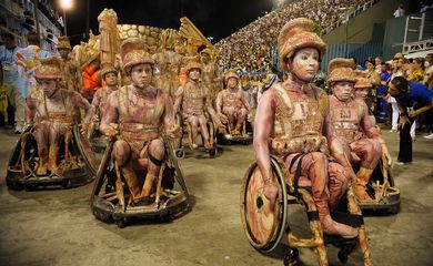 Rio de Janeiro - União da Ilha do Governador é a segunda escola do grupo especial do Carnaval do Rio à desfilar na Sapucaí (Tomaz Silva/Agência Brasil)