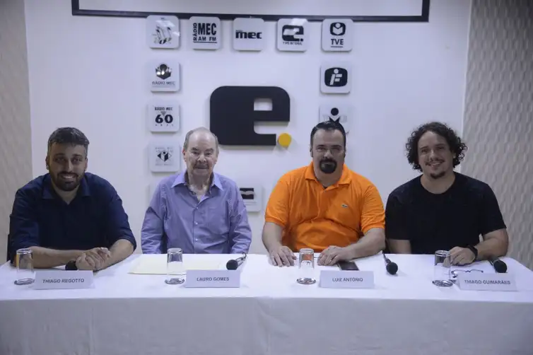 Thiago Regotto, Lauro Gomes, Luiz Antônio de Almeida e Thiago Guimarães durante gravação do novo Projeto Memória Rádio MEC - 12.02.2020/Tomaz Silva/Agência Brasil