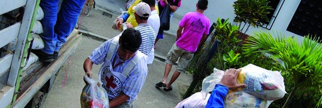 Comitê Internacional da Cruz Vermelha presta ajuda humanitária à população atingida pelo conflito armado na Colômbia