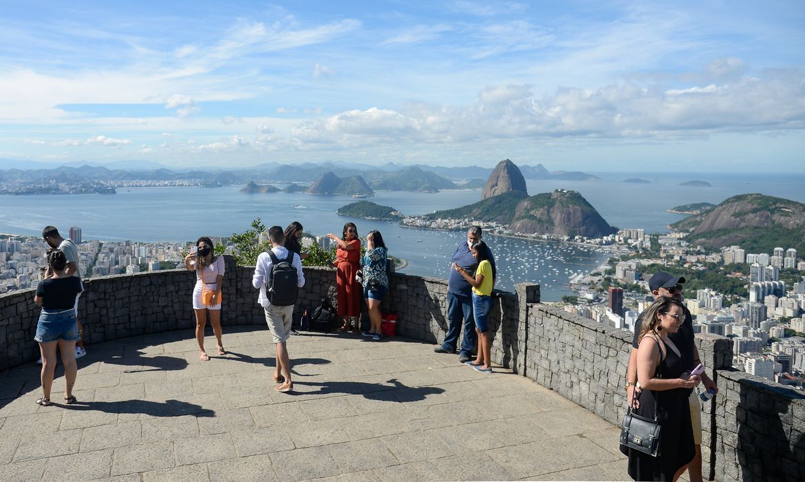 O Mirante Dona Marta é um dos pontos turísticos mais interessantes do Rio