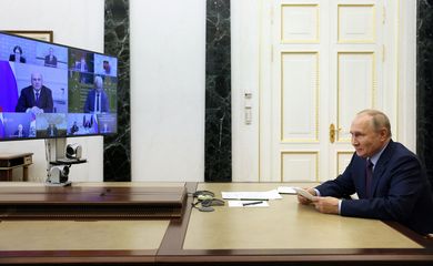 Vladimir Putin durante reunião em Moscou