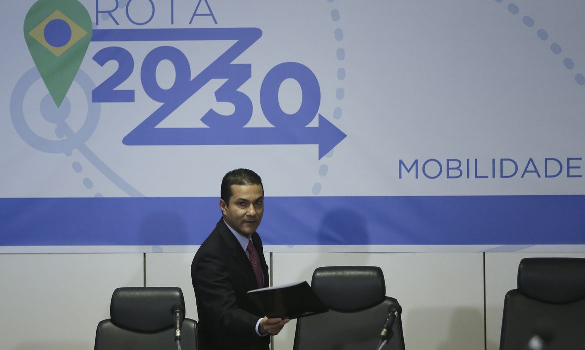 Brasília - O ministro da Indústria, Comércio Exterior e Serviços, Marcos Pereira, lança a Rota 2030 para a mobilidade e logística do país (José Cruz/Agência Brasil)