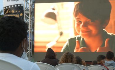 projeto Cinema Presente na Praça