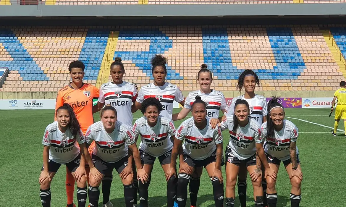 Confira as melhores imagens da decisão do Campeonato Paulista Feminino