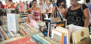 Stella Maris lança novo livro na Bienal do Rio