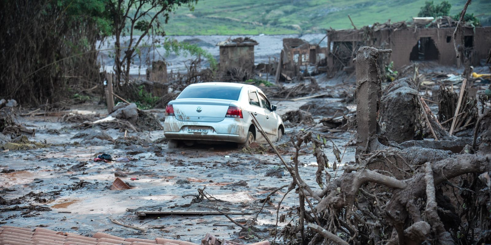 Danos causados pela Samarco deve gerar R$ 557 milhões em multas