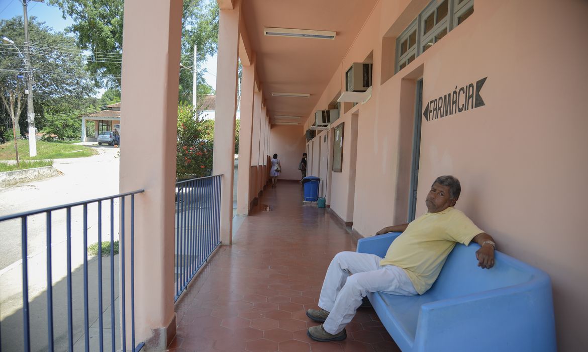 Pacientes denunciam condições precárias de funcionamento do ntigo hospital-colônia para tratamento de hanseníase em Itaboraí (RJ) 