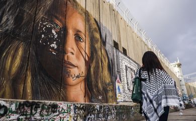 Street art graffiti with a portait of a Palestinian activist Ahed Tamimi is seen on the Israeli separation West Bank Wall in Bethlehem, Palestine on December 28, 2022.  (Photo by Beata Zawrzel/NurPhoto)NO USE FRANCE