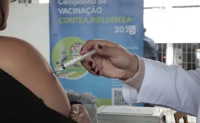 São Paulo (SP), 09/06/2025 - A Secretaria Municipal da Saúde de São Paulo inicia ações de intensificação da vacinação contra a influenza. Posto de vacinação no Terminal Parque Dom Pedro II, no centro da capital paulista. Foto: Paulo Pinto/Agência Brasil. Foto: Paulo Pinto/Agência Brasil