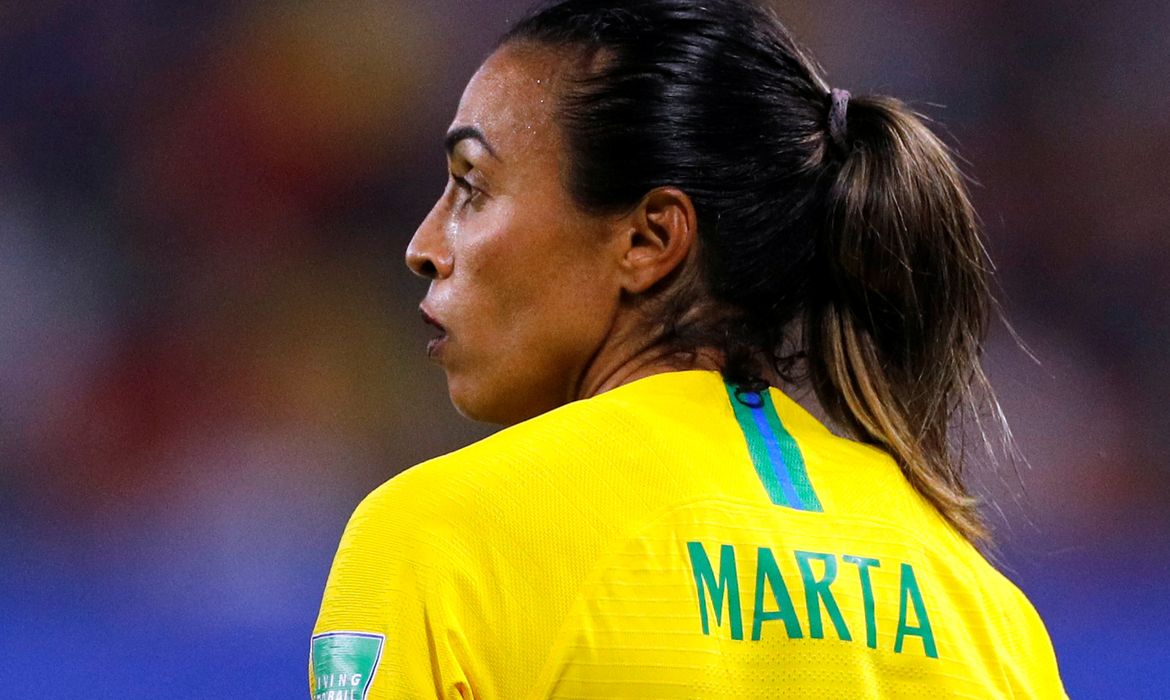 Marta faz 17º gol e supera Klose na artilharia em Copas do Mundo.