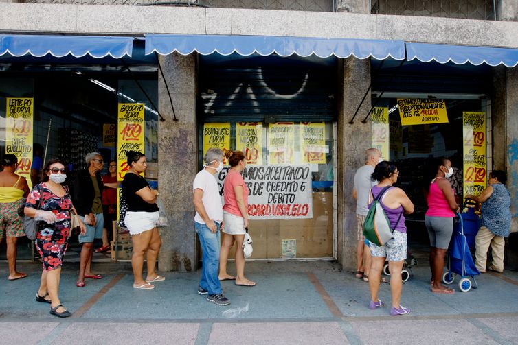 Estudo Alerta Distancia De 1 5 Metro E Pequena Para Conter Contagio Agencia Brasil