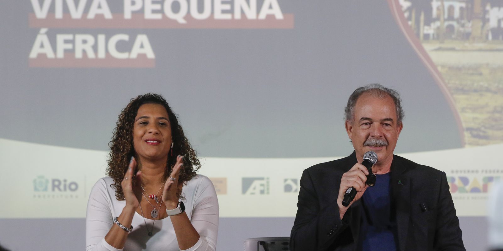  Rio de Janeiro (RJ), 28/07/2023 - A ministra da Igualdade Racial, Anielle Franco, e o presidente do Banco Nacional de Desenvolvimento Econômico e Social (BNDES), Aloizio Mercadante, no lançamento do edital Viva Pequena África, no Museu da História e da C