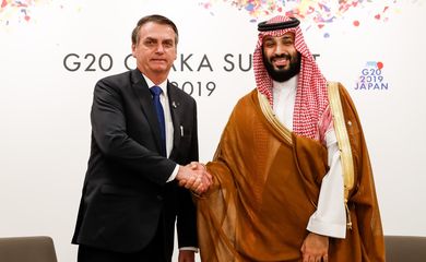 Presidente da República, Jair Bolsonaro, durante encontro bilateral com o Principe Herdeiro da Arábia Saudita, Mohammed Bin Salman, em Osaka, Japão.