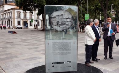A Praça XV recebe monumento à primeira fotografia feita na América do Sul (Divulgação/Prefeitura do Rio)