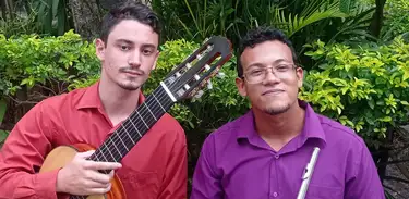 Duo Prevatto &amp; Do Carmo - arranjos originais para violão e flauta em um repertório com mais de 200 anos de música