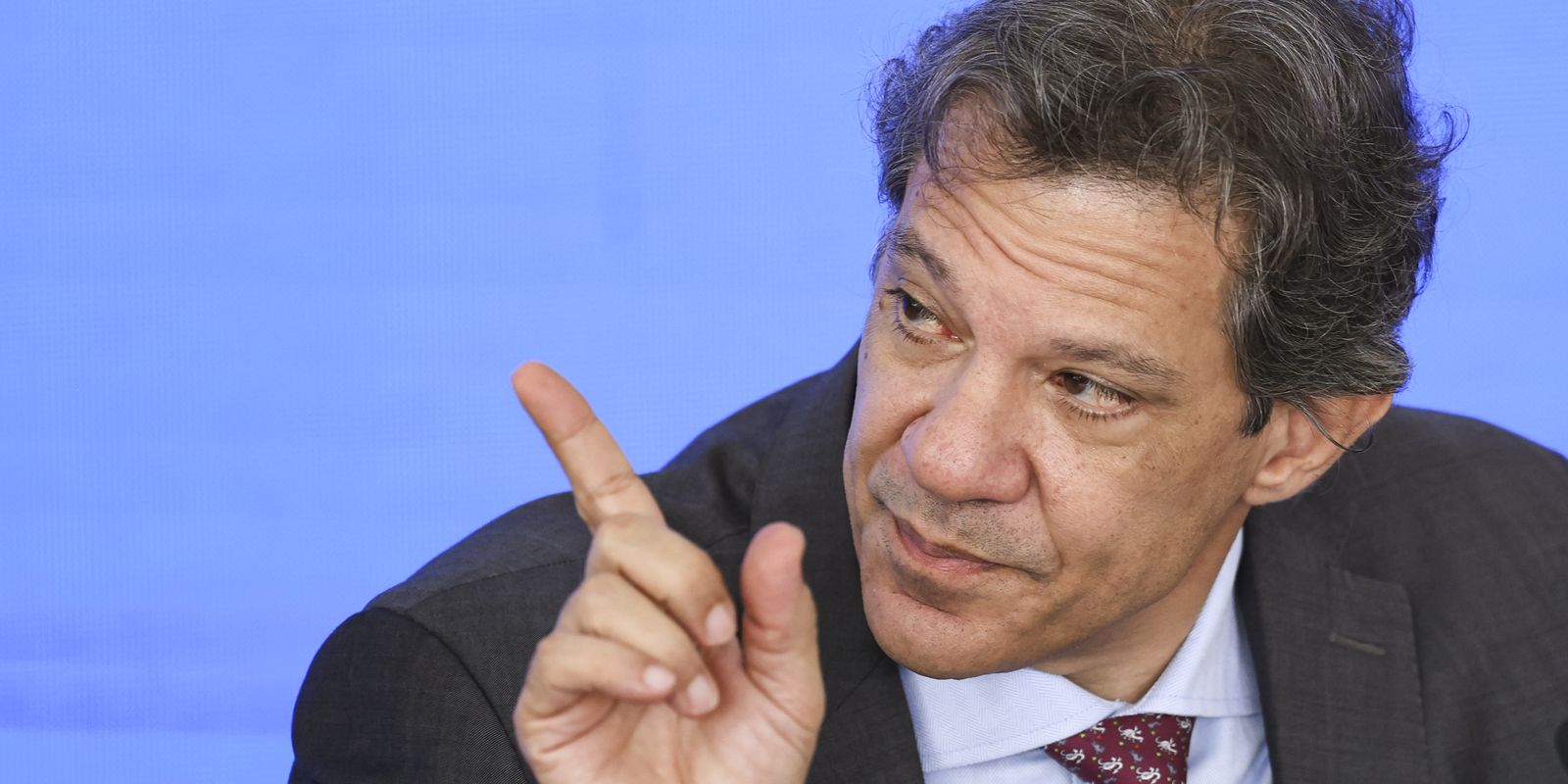 Haddad desmente fake news sobre aumento de contribuição do MEI Haddad desmente fake news sobre aumento de contribuição do MEI