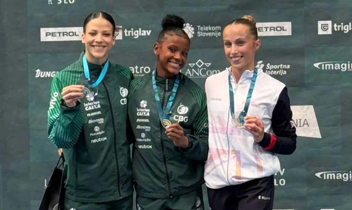 Viva Maria celebra vitórias do Brasil na ginástica em Koper