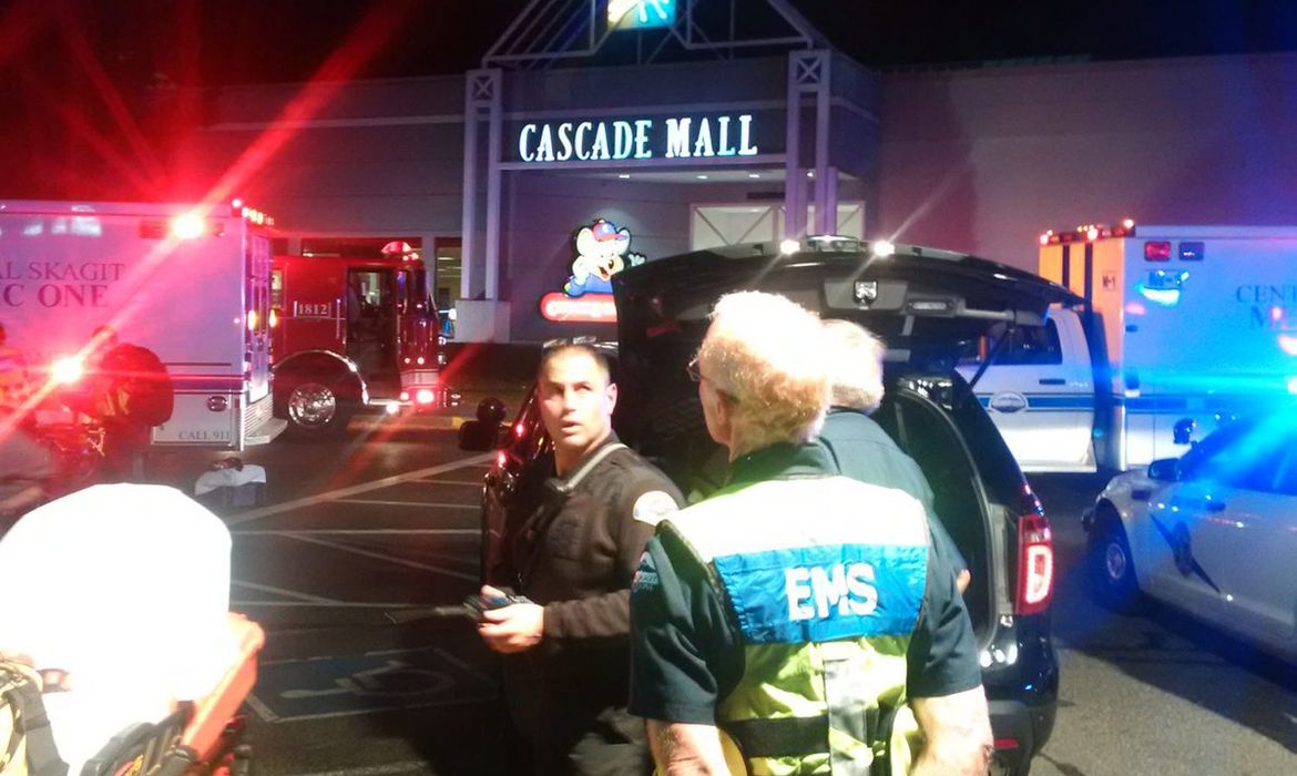 Shopping Cascade Mall, em Burlington, no estado de Washington, onde um atirador armado com um rifle matou cinco pessoas