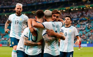 Argentina e Catar se enfrentam na Copa América