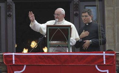Rio de Janeiro 21/04/2025 - Foto de arquivo - O papa Francisco fez a oração do Angelus, a partir da sacada central do Palácio São Joaquim, na Glória, zona Sul do Rio de Janeiro.