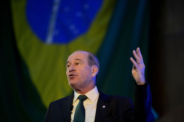 O ministro da Defesa, Fernando Azevedo e Silva participa da abertura da 1ª edição da Conferência Internacional de Segurança do Forte de Copacabana, na Escola de Guerra Naval.