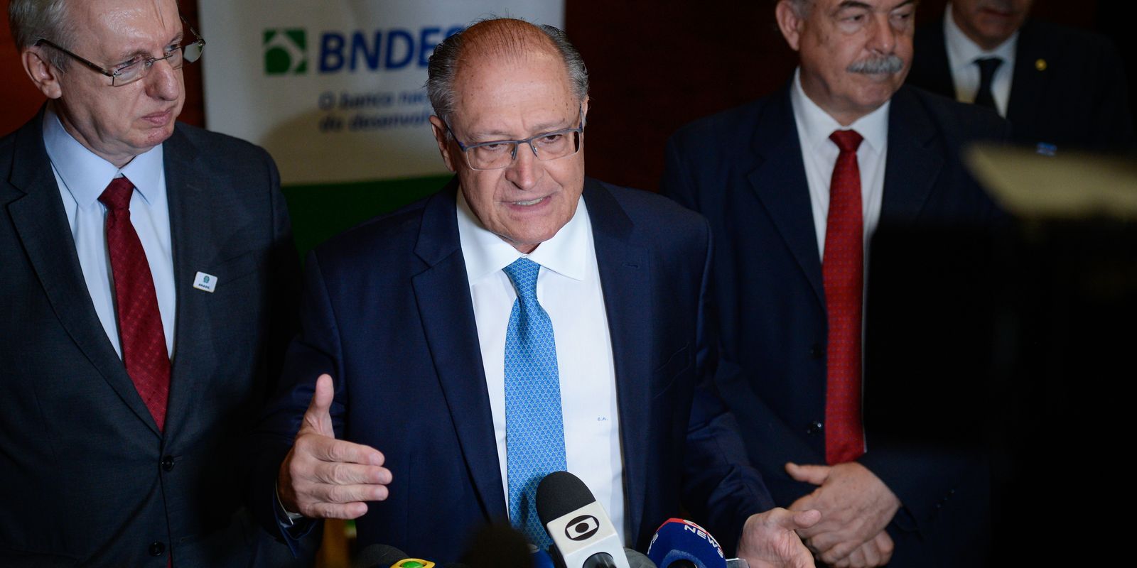 Não pode ter muito penduricalho, diz Alckmin sobre reforma tributária