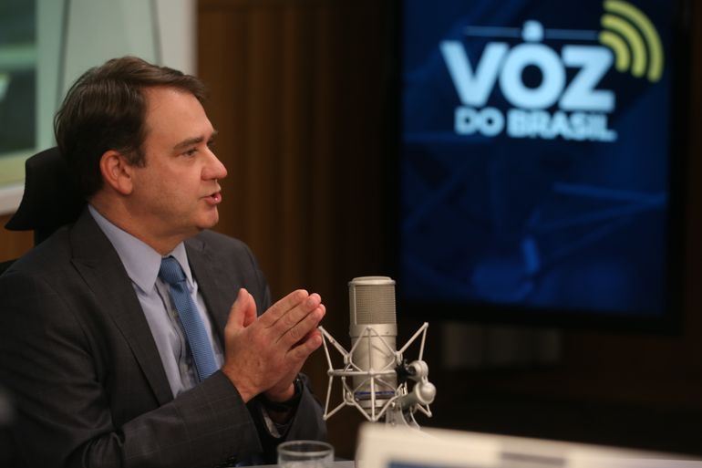 O diretor-presidente do Serviço Federal de Processamento de Dador, Gileno Gurjão Barreto, é o entrevistado do Programa A Voz do Brasil.