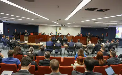 Brasília (DF), 10/06/2025 - O ministro do Supremo Tribunal Federal (STF) Alexandre de Moraes começa a ouvir os réus do núcleo 1 na ação da trama golpista, os interrogatórios ocorrerão presencialmente na sala de julgamentos da primeira turma da corte
Foto: Valter Campanato/Agência Brasil