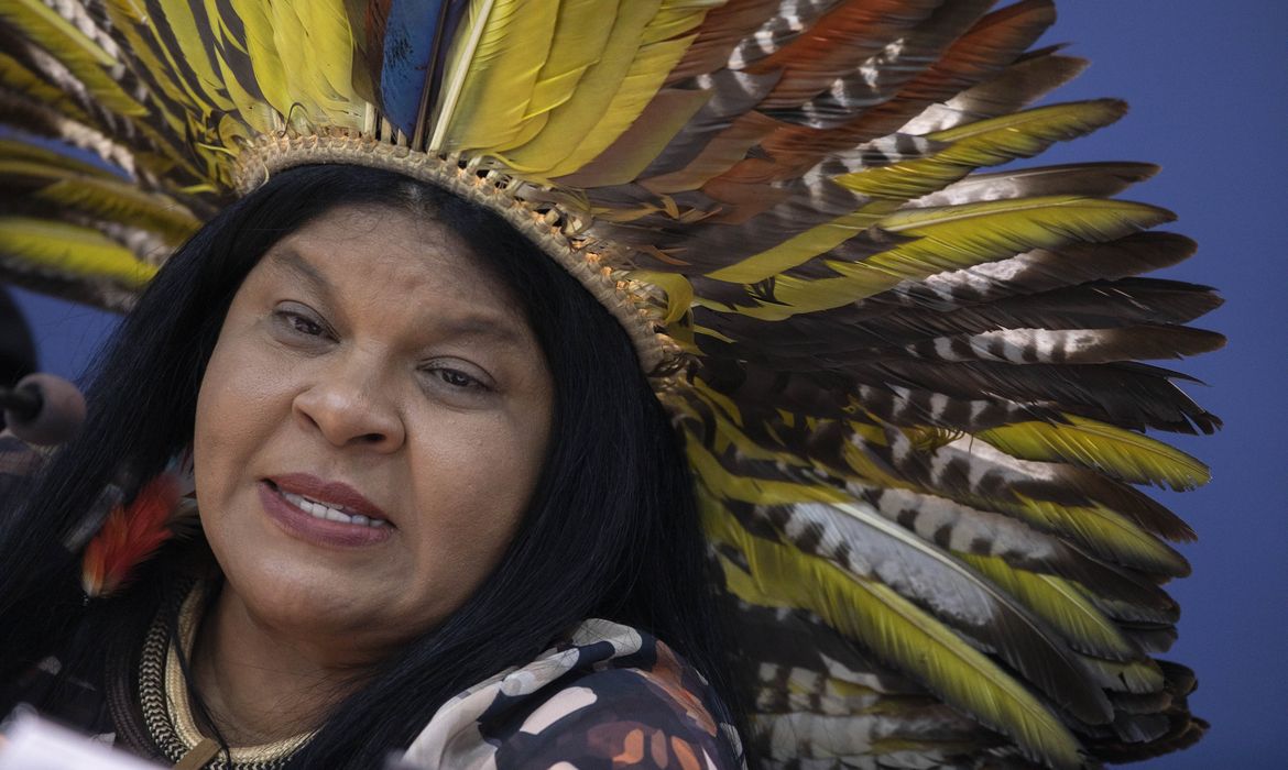 Ministra anuncia retomada de ações para gestão de terras indígenas