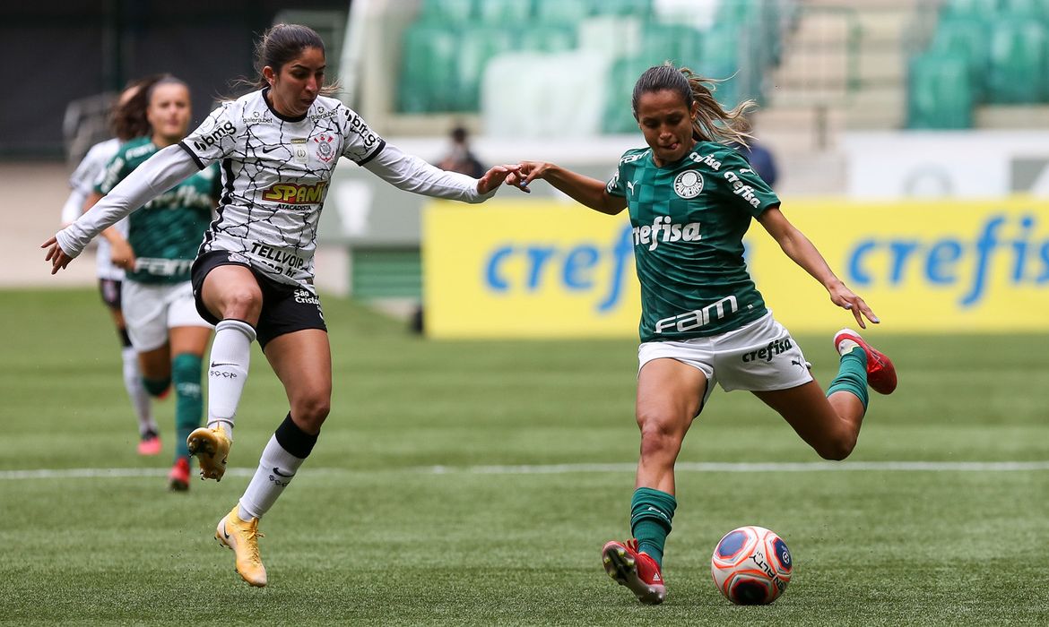 Palmeiras vence Santos e se torna campeã Paulista feminino