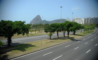 Via fechada para lazer no Parque do Flamengo 