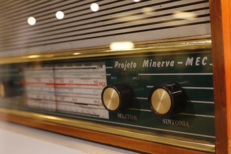 Acervo histórico da Rádio MEC em exposição na Empresa Brasil de Comunicação - EBC, no Rio de Janeiro