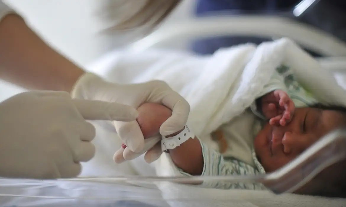 Novembro Roxo: prematuridade é principal causa da mortalidade infantil