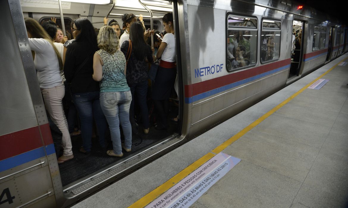 Metrô-DF reapresenta proposta para encerrar a greve dos metroviários