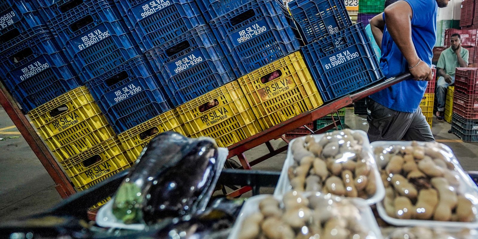 Brazil creates 255,300 formal jobs in February