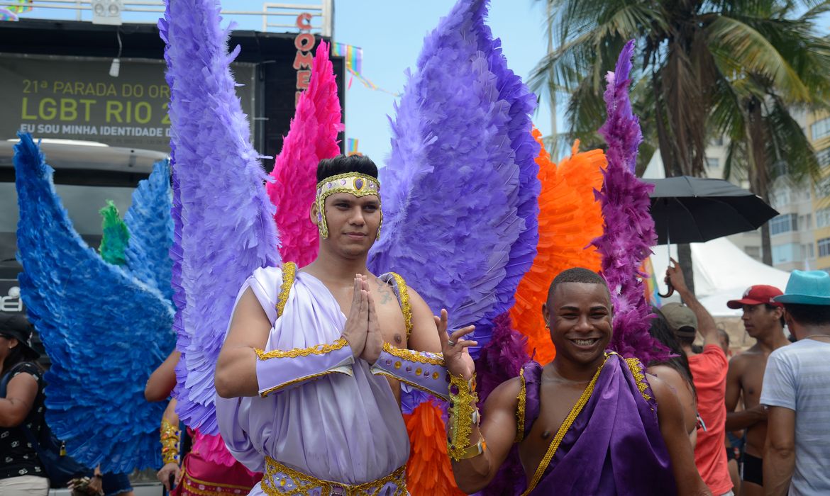 Rio de Janeiro - Copacabana recebe 21ª Parada do Orgulho LGBT que tem como tema neste ano Eu sou minha identidade de gênero (Tomaz Silva/Agência Brasil)