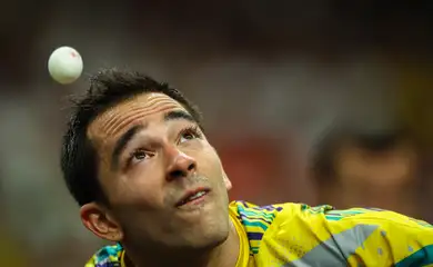 Paris 2024 Olympics - Table Tennis - Men's Singles Semifinal - South Paris Arena 4, Paris, France - August 02, 2024.
Hugo Calderano of Brazil in action during his semifinal match against Truls Moregard of Sweden. REUTERS/Kim Hong-Ji