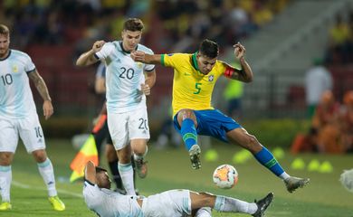 Brasil x Argentina pelo último jogo do Pré-olímpico da Colômbia. Bruno Guimarães