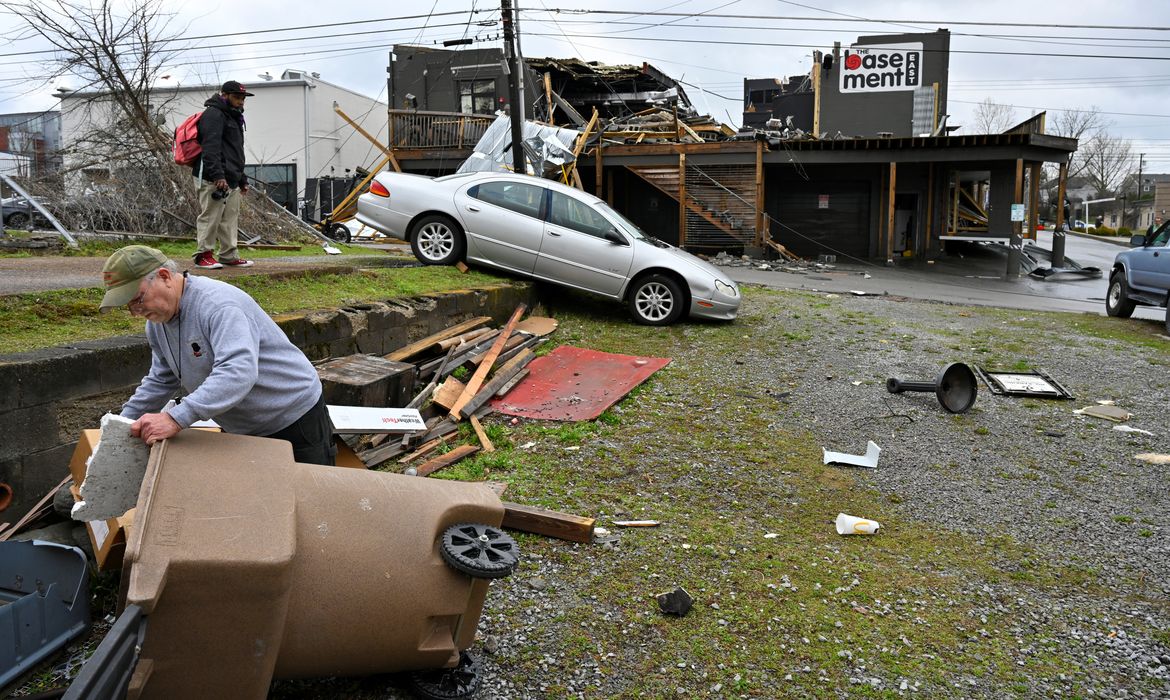 Tornados causam destruição em Nashville, nos Estados Unidos
