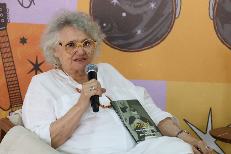 Rovena Rosa/Agência Brasil Salvador (BA), 09/08/2024 - A escritora Paloma Jorge Amado participa da Festa Literária Internacional do Pelourinho - Flipelô. Foto: Rovena Rosa/Agência Brasil