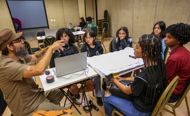 Brasília, 21/10/2023 80 estudantes do ensino médio de escolas públicas do DF participam de um Hackathon que tem como objetivo pensar soluções e estratégias para o enfrentamento à desinformação sobre vacinas nas escolas. Foto: Fabio Rodrigues-Pozzebom/ Agência Brasil