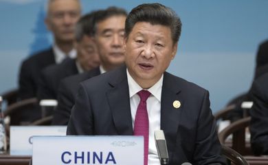 O presidente da China, Xi Jinping, fala durante a abertura da Cúpula do G20 em Hangzhou (Agência Lusa/Direitos Reservados)