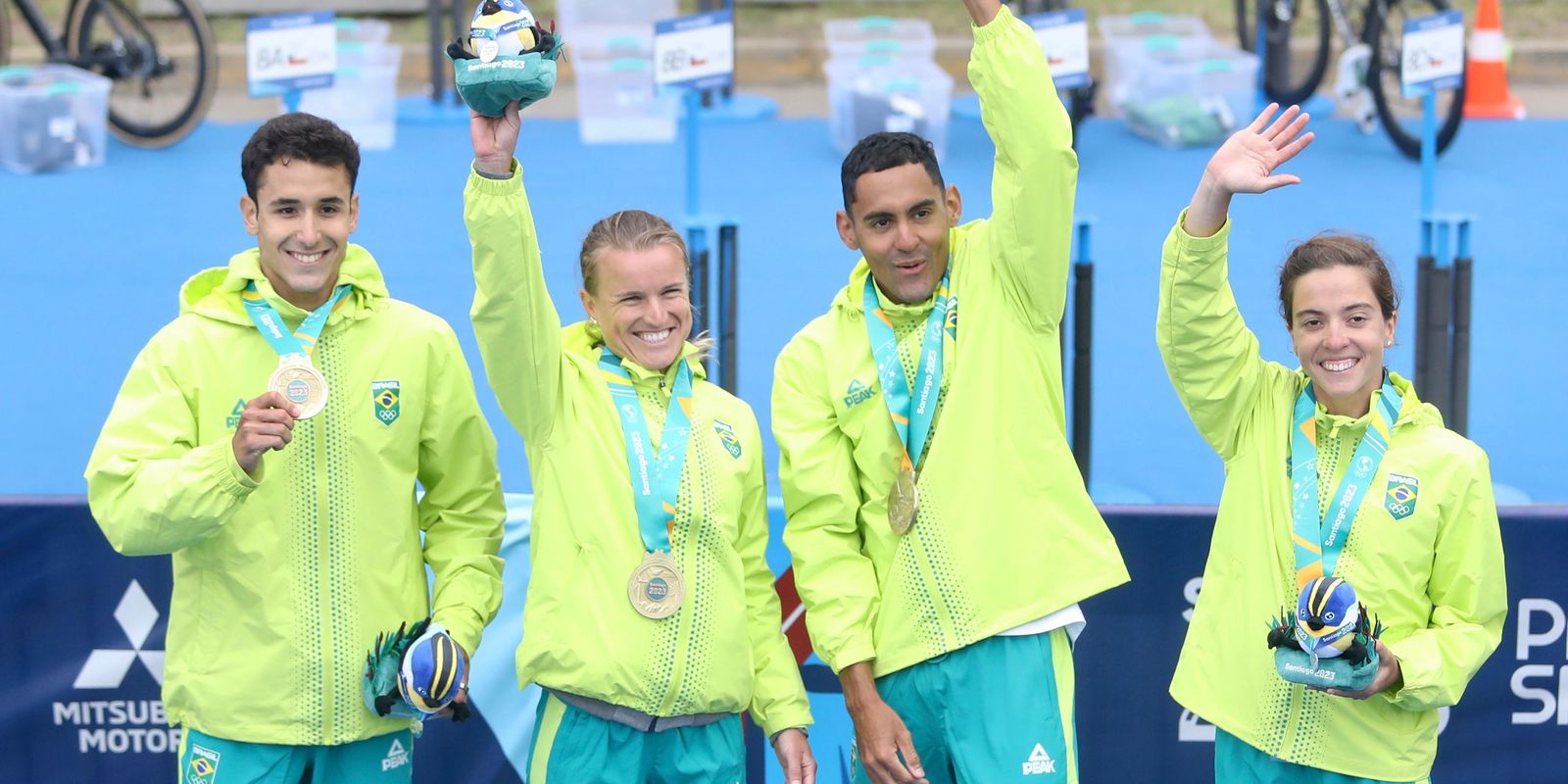 Brasil es bicampeón en el relevo de triatlón mixto en el Pan de Santiago