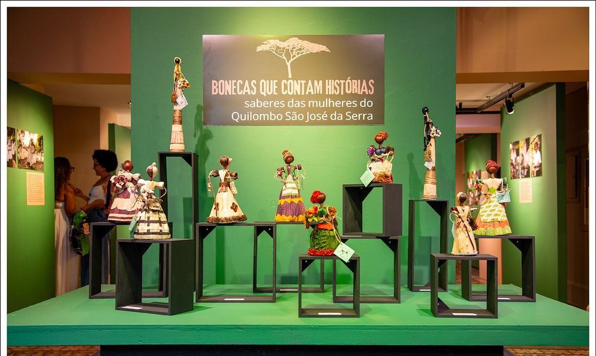 Rio de Janeiro- 25/05/2025 Exposição de Bonecas de saber quilombola no Rio. Fotos  Oscar Liberal