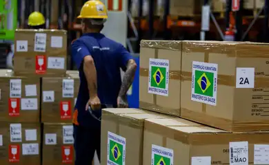 São Paulo (SP), 04/10/2024 - Ministério da Saúde envia kits com medicamentos e insumos para apoiar o enfrentamento à seca no Amazonas. Foto: Ricardo Valarini Constantino/MS