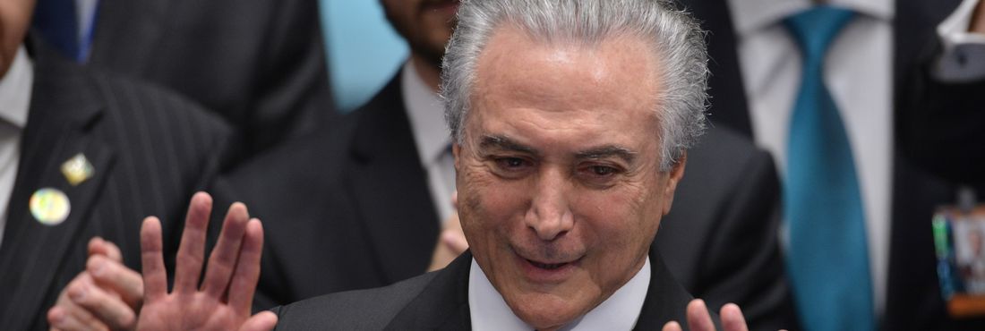 Temer toma posse