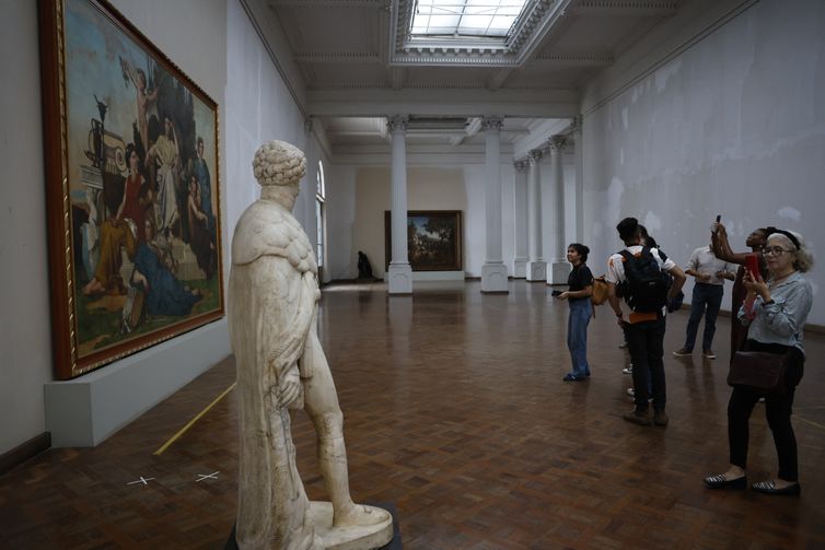 Fernando Frazão/Agência Brasil Rio de Janeiro (RJ) 13/01/2025 – Fechado desde 2020, o Museu Nacional de Belas Artes celebra 88 anos com exibição do andamento de sua reforma estrutural e palestra com arquitetos que trabalham no projeto. Foto: Fernando Frazão/Agência Brasil
