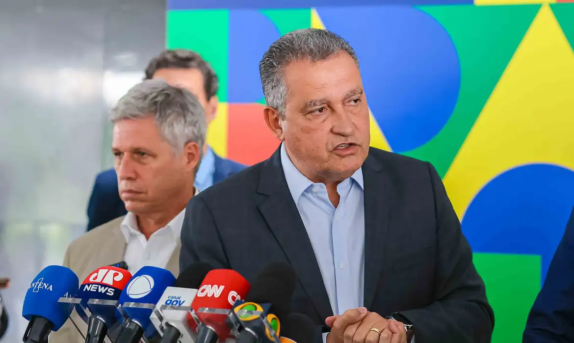 Governo estuda reduzir tarifas de importação para alimentos