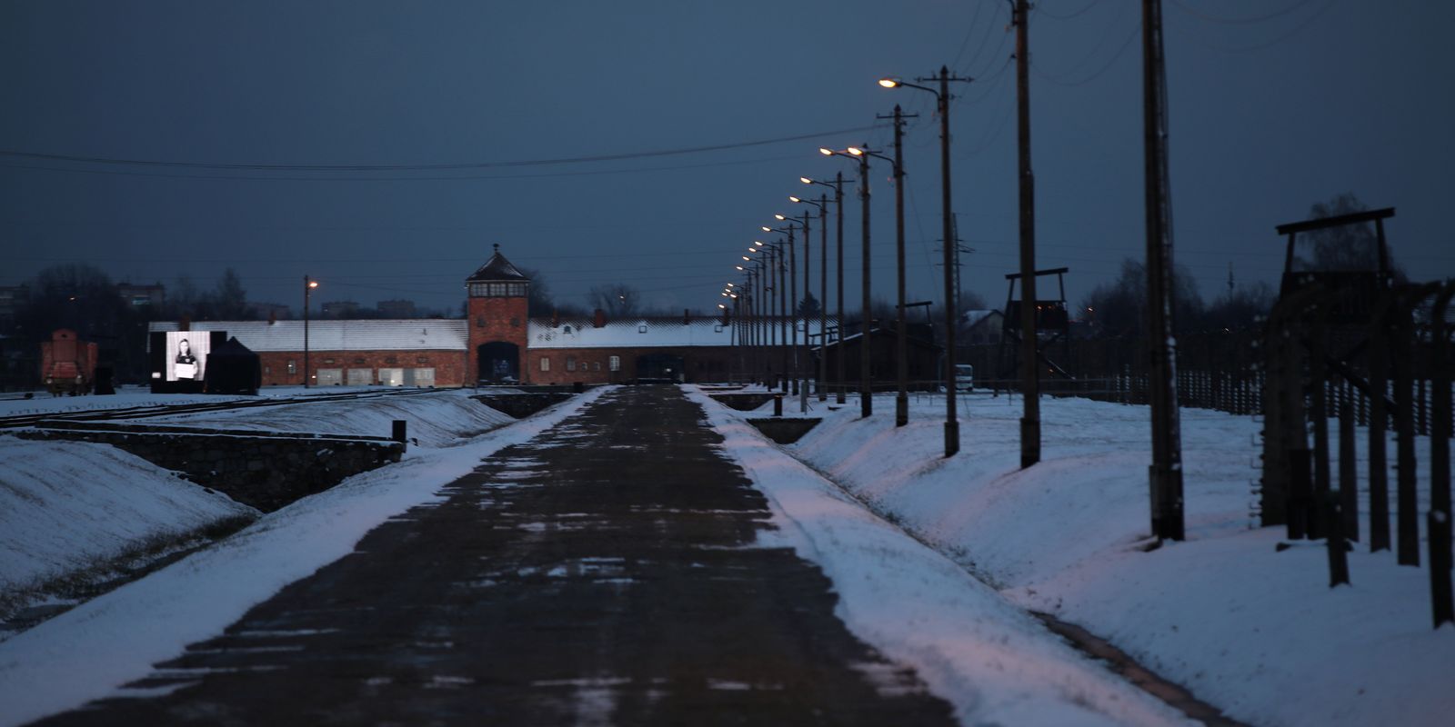 “Palco de uma brutalidade indescritível”, diz Lula sobre Auschwitz